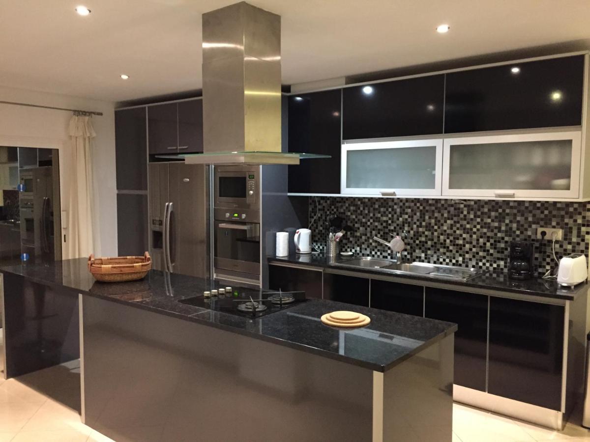 Full Private 300Sqm Villa Jacuzzi Heated Pool Ideal & Quiet Location アルブフェイラ エクステリア 写真