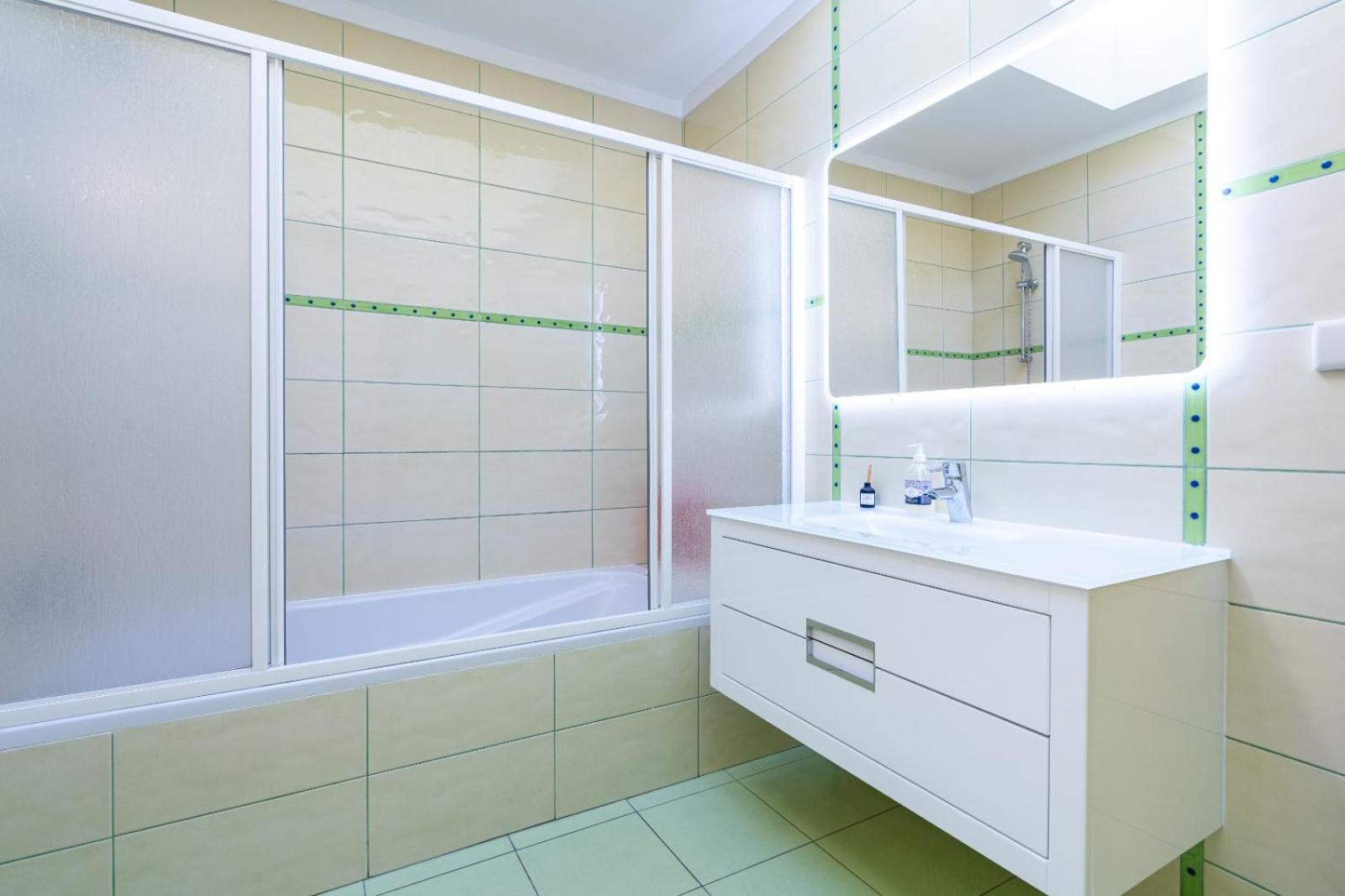 Full Private 300Sqm Villa Jacuzzi Heated Pool Ideal & Quiet Location アルブフェイラ エクステリア 写真