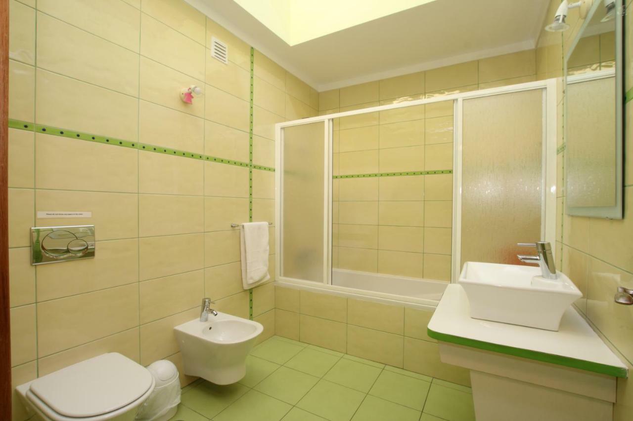 Full Private 300Sqm Villa Jacuzzi Heated Pool Ideal & Quiet Location アルブフェイラ エクステリア 写真